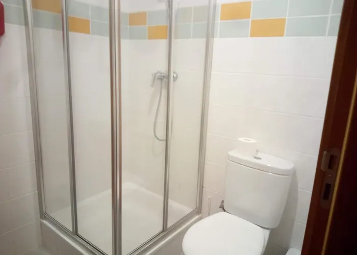 Hostel Costa Lodges, Funchal And Santa Cruz, Madeira *